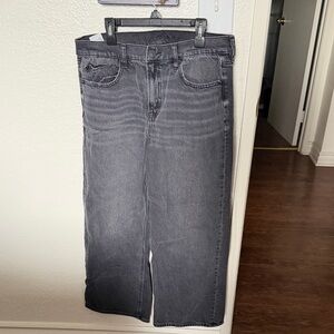 EXTRA SHORT 6 American Eagle Outfitters Charcoal Straight Leg Jeans